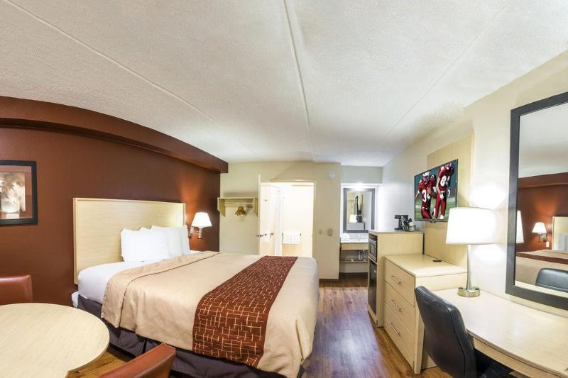 Red Roof Plus+ Nashville North 3* Goodlettsville